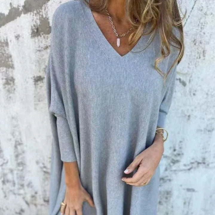Lyndra | Cozy Loose Fit V-Neck Top