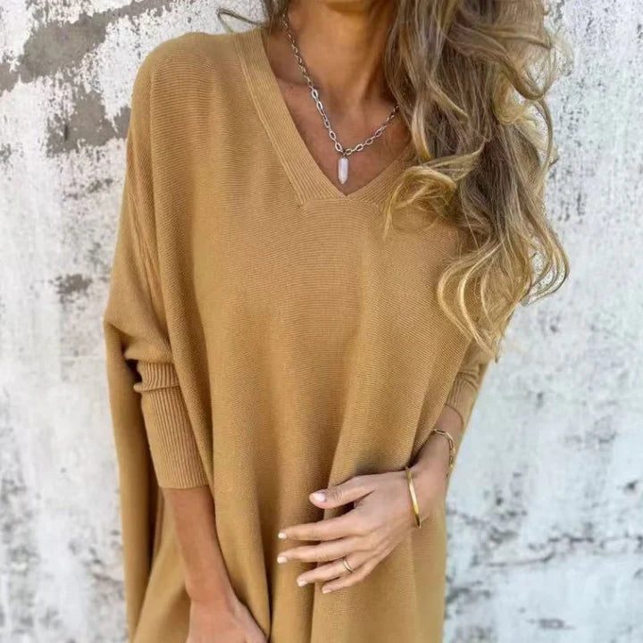 Lyndra | Cozy Loose Fit V-Neck Top